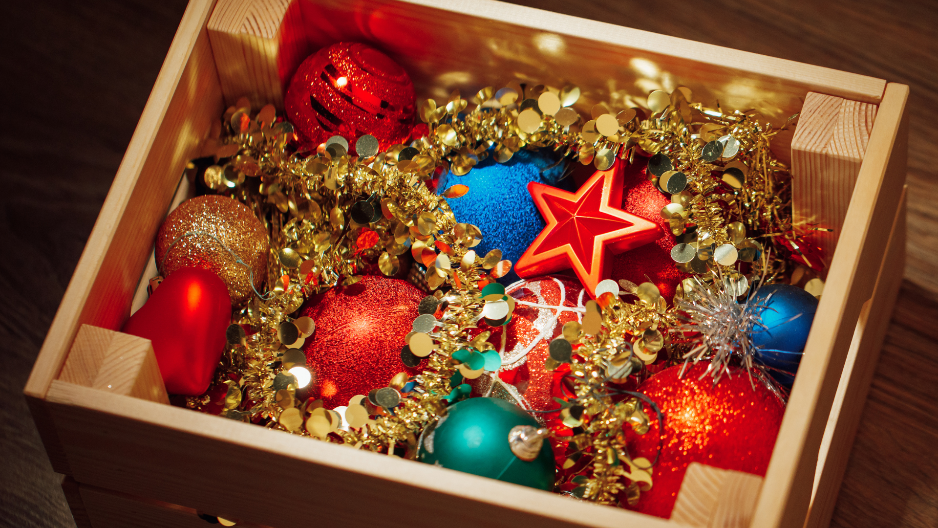 5 Tips For Packing Away Your Christmas Decorations